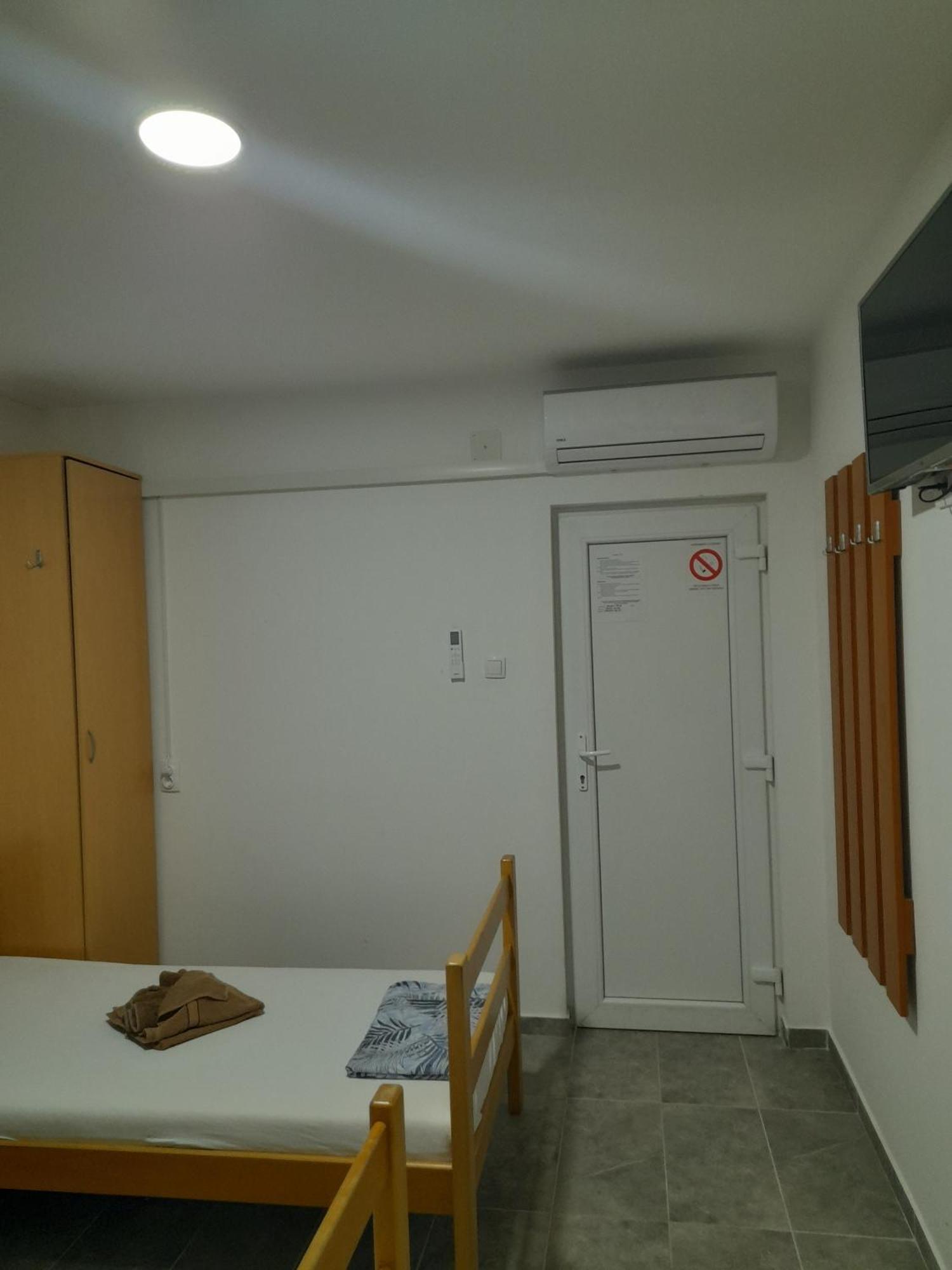 Libero Apartmani Surčin Zewnętrze zdjęcie