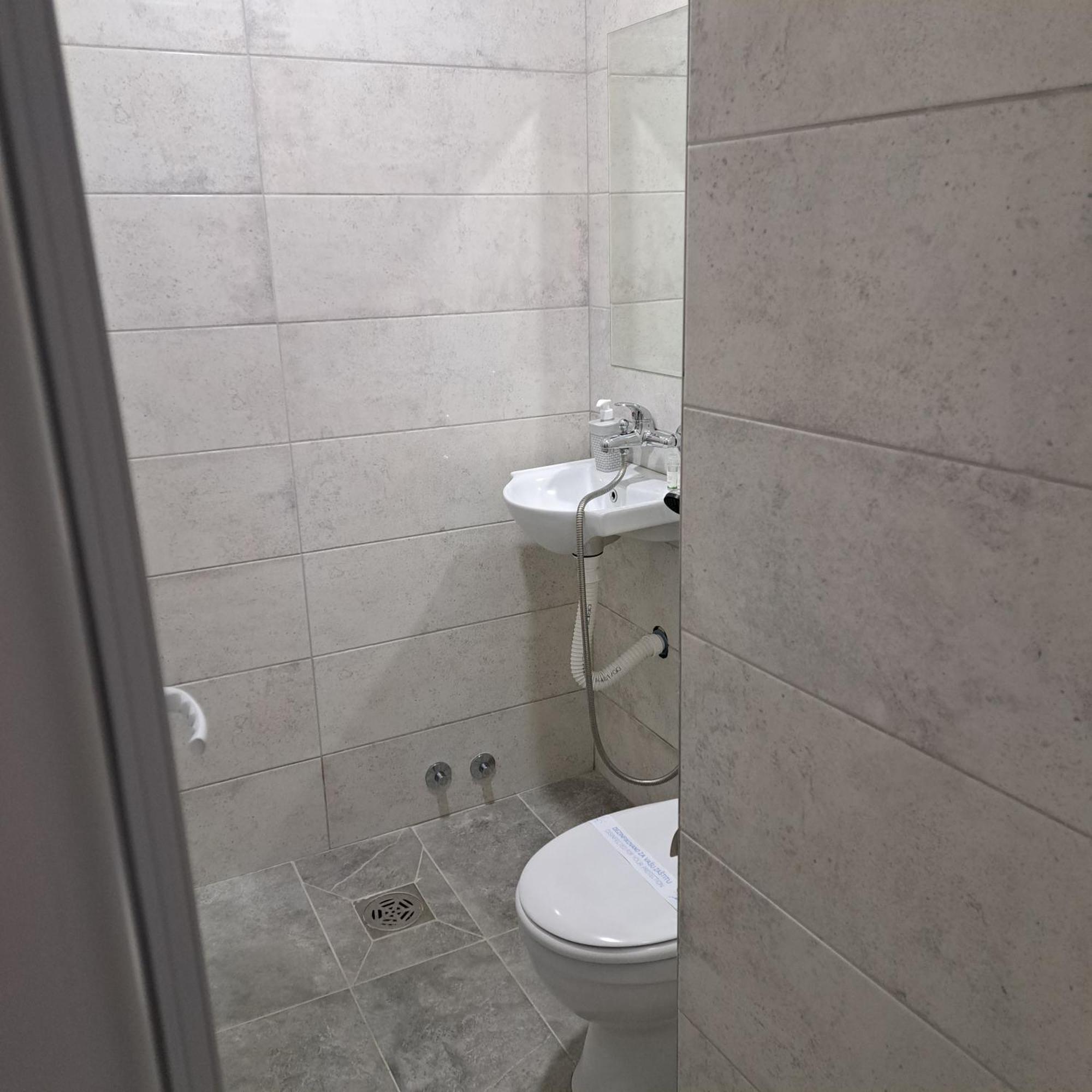 Libero Apartmani Surčin Zewnętrze zdjęcie